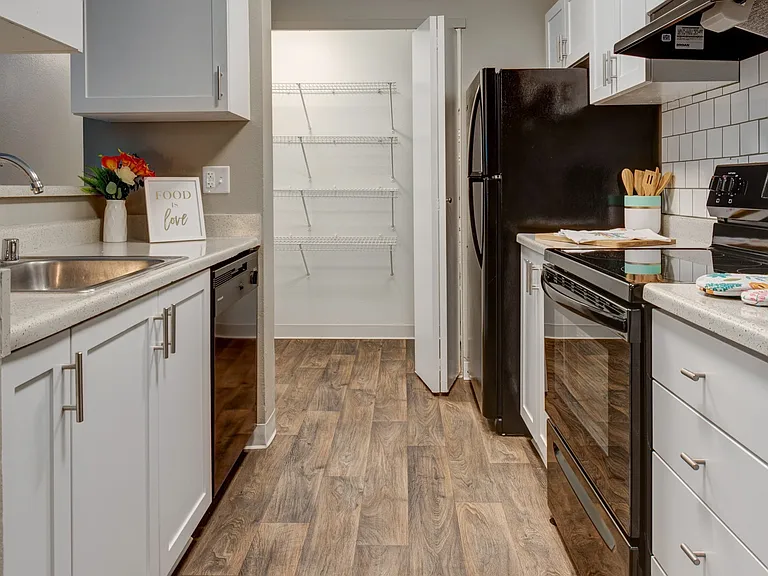 The Stinson Apartment Homes — Photo 17