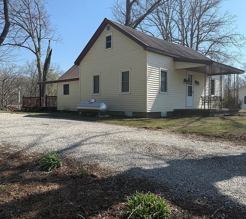 1st image of 1140 Race Track Rd