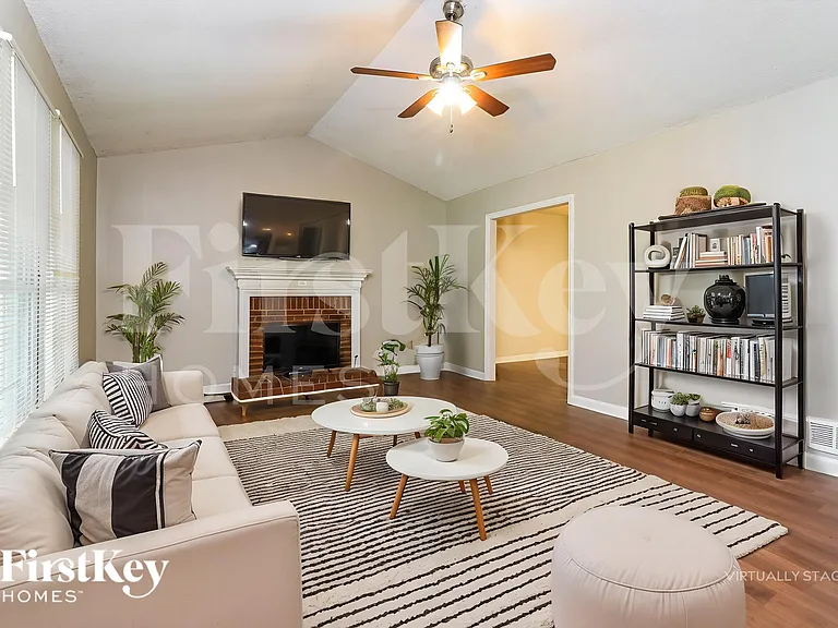 5374 Muirwood Pl — Photo 4