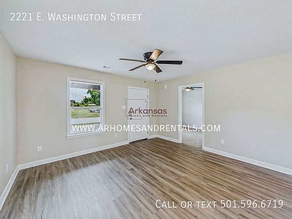 2nd image of 2221 E Washington Ave