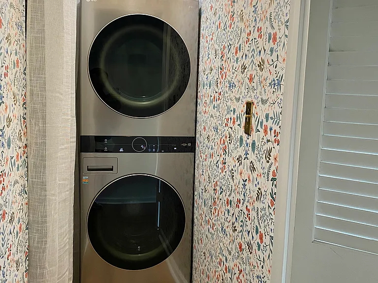Stackable washer
And dryer