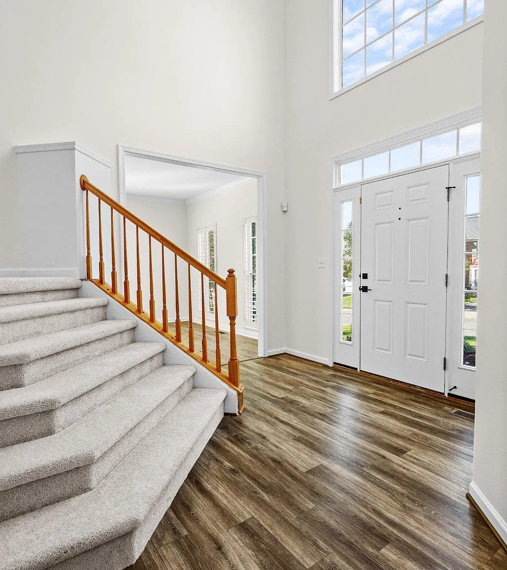 4 bed, 3.5 bath, 4148 sqft, $4,500 — Photo 2