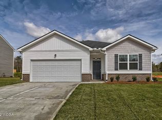 105 Taylor Woods Ct, Bonaire, GA