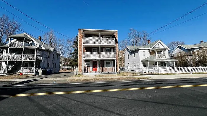 74 Park St #3 — Photo 15