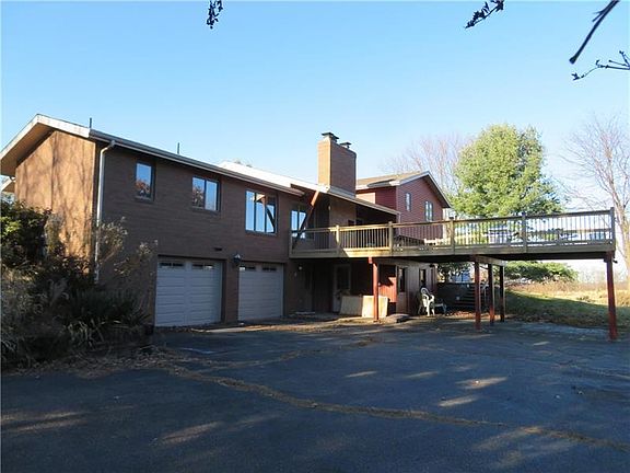 3rd image of 40 Nanak Dr