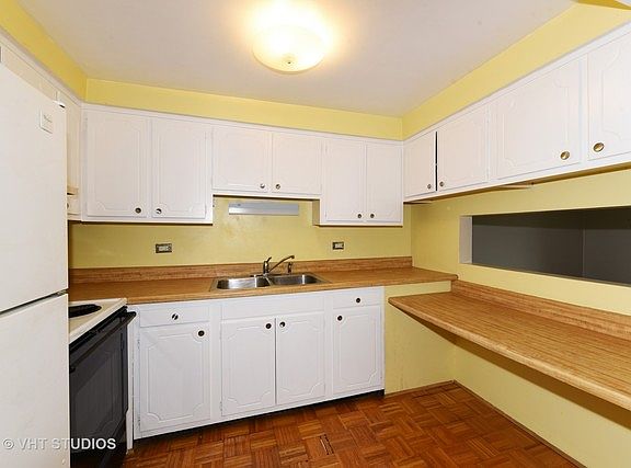 4th image of 905 8th Ave APT 6