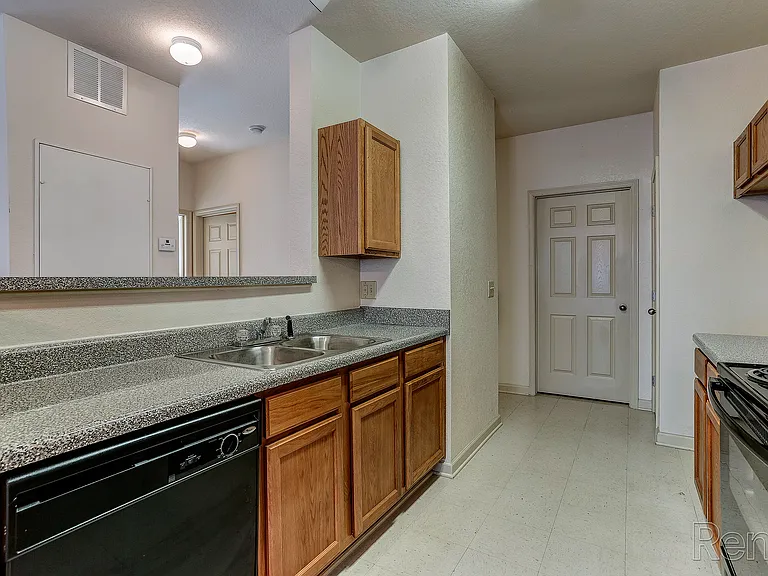 Northfield Ridge Apartments — Photo 18
