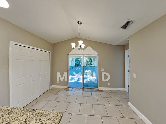 5th image of 2249 E Magnolia St