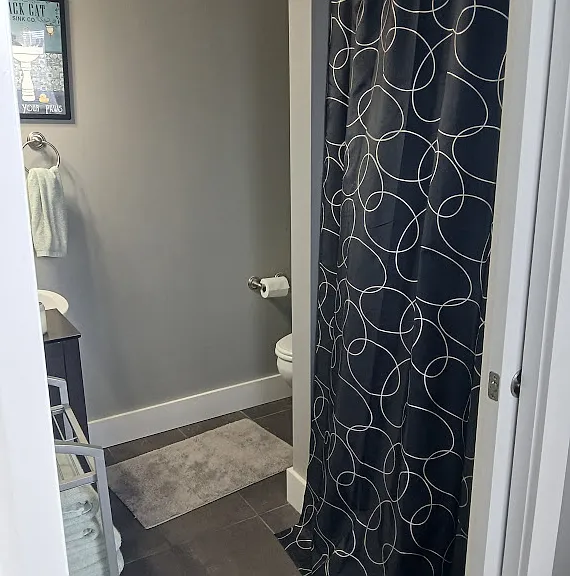 721 E North St #4C — Photo 36