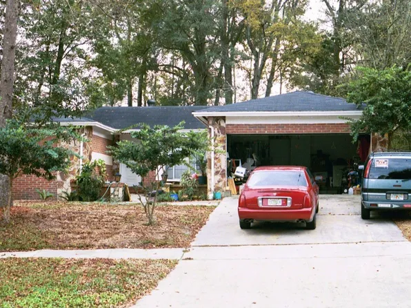 8316 Grampell Dr, Jacksonville, FL 32221