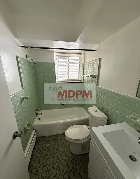 2 bed, 681 sqft, $750 — Photo 2