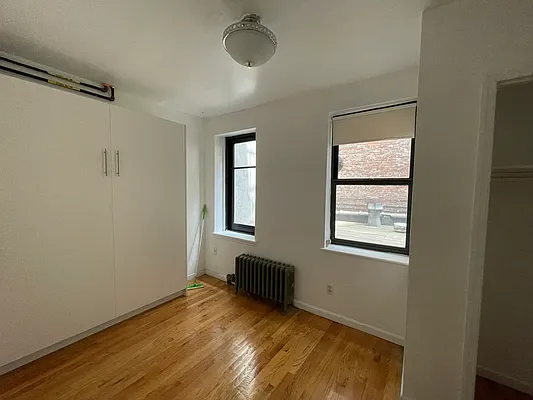 Rented by Oxford Property Group | media 10