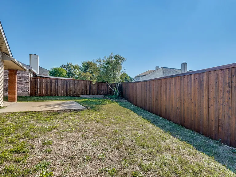 6841 Bellehaven Dr — Photo 23