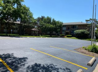 4323 N Division St #B308, Davenport, IA 52806