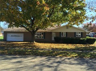 937 2nd St SW, New Philadelphia, OH 44663
