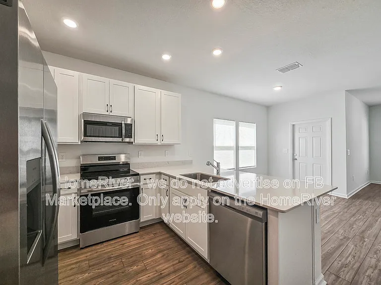 4900 SW 81st St — Photo 3