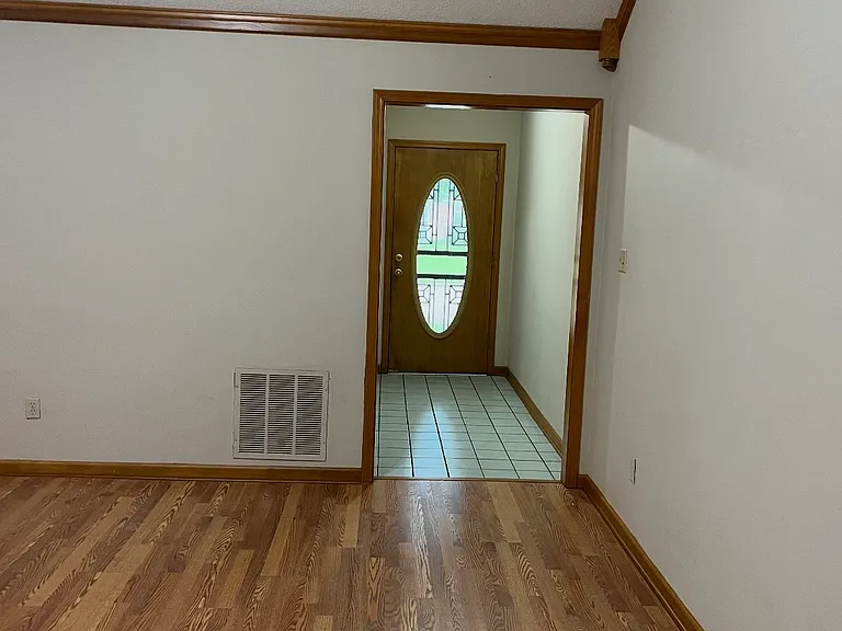 8466 Riverwood Farms Pkwy — Photo 4