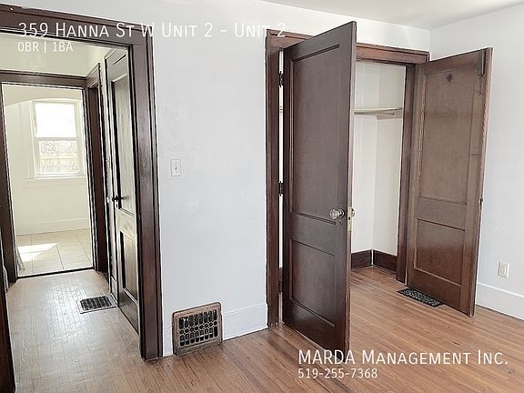 5th image of 359 Hanna St W Unit 2