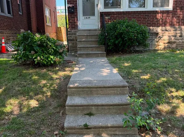 1429 Englewood St, Philadelphia, PA 19111