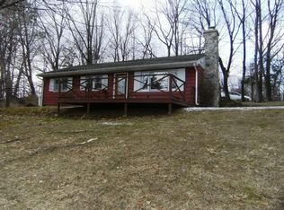 11 Willow Ter, Andover, NJ 07821