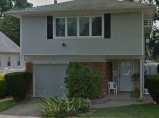 48 Cypress Ave, Oceanside, NY 11572