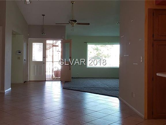 3rd image of 320 Simon Bolivar Dr