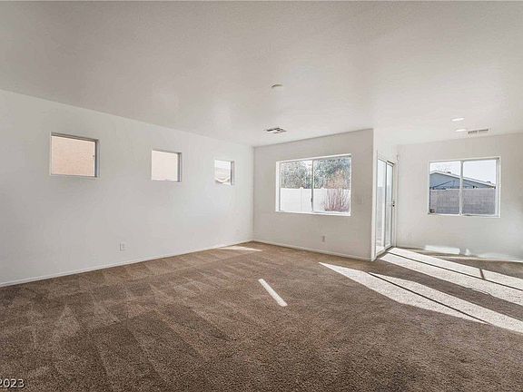 4th image of 4039 Puebla St