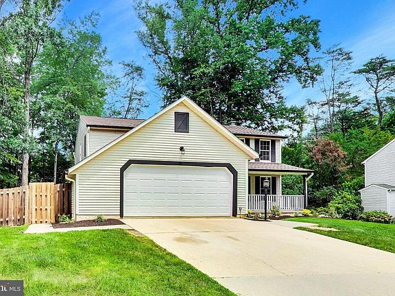 2nd image of 15177 Holleyside Dr