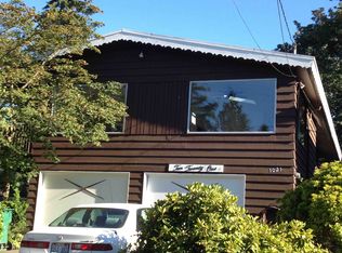 1021 NE 102nd St, Seattle, WA 98125