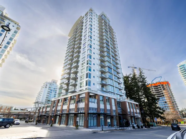 15152 Russell Ave #204, White Rock, BC V4B 0A3