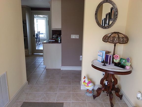 2nd image of 14 Kingston Ave