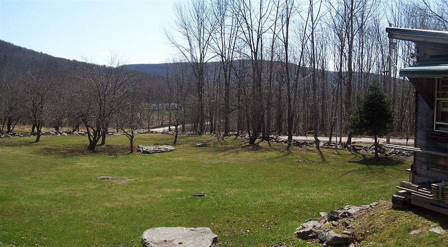 2nd image of 1536 Macmore Rd