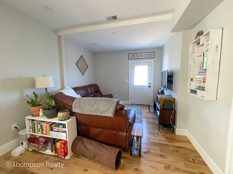 1114 Saratoga St #2 — Photo 7
