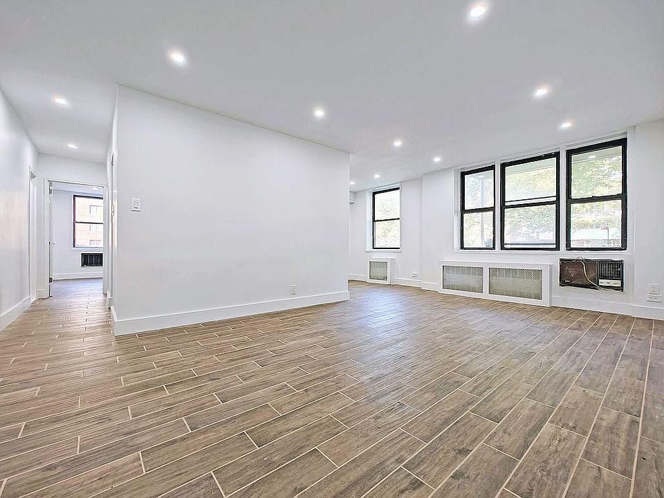 1st image of 84-40 153rd Ave