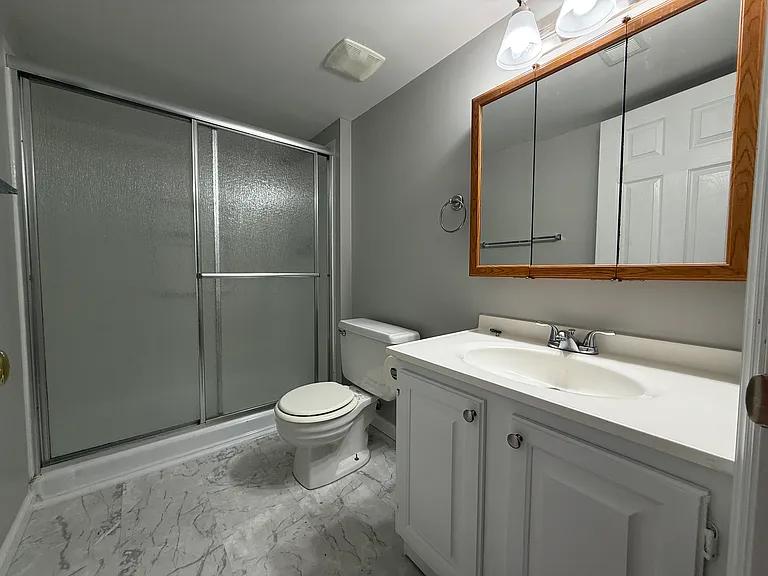 415 Harby Dr — Photo 22