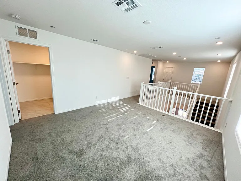 10937 Oregano Ave — Photo 34