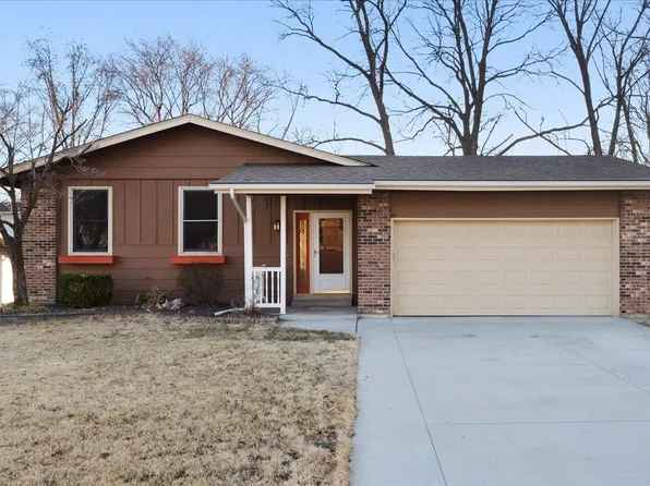 3212 Yale Blvd, Saint Charles, MO 63301