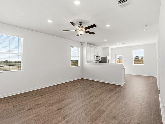 7th image of this home