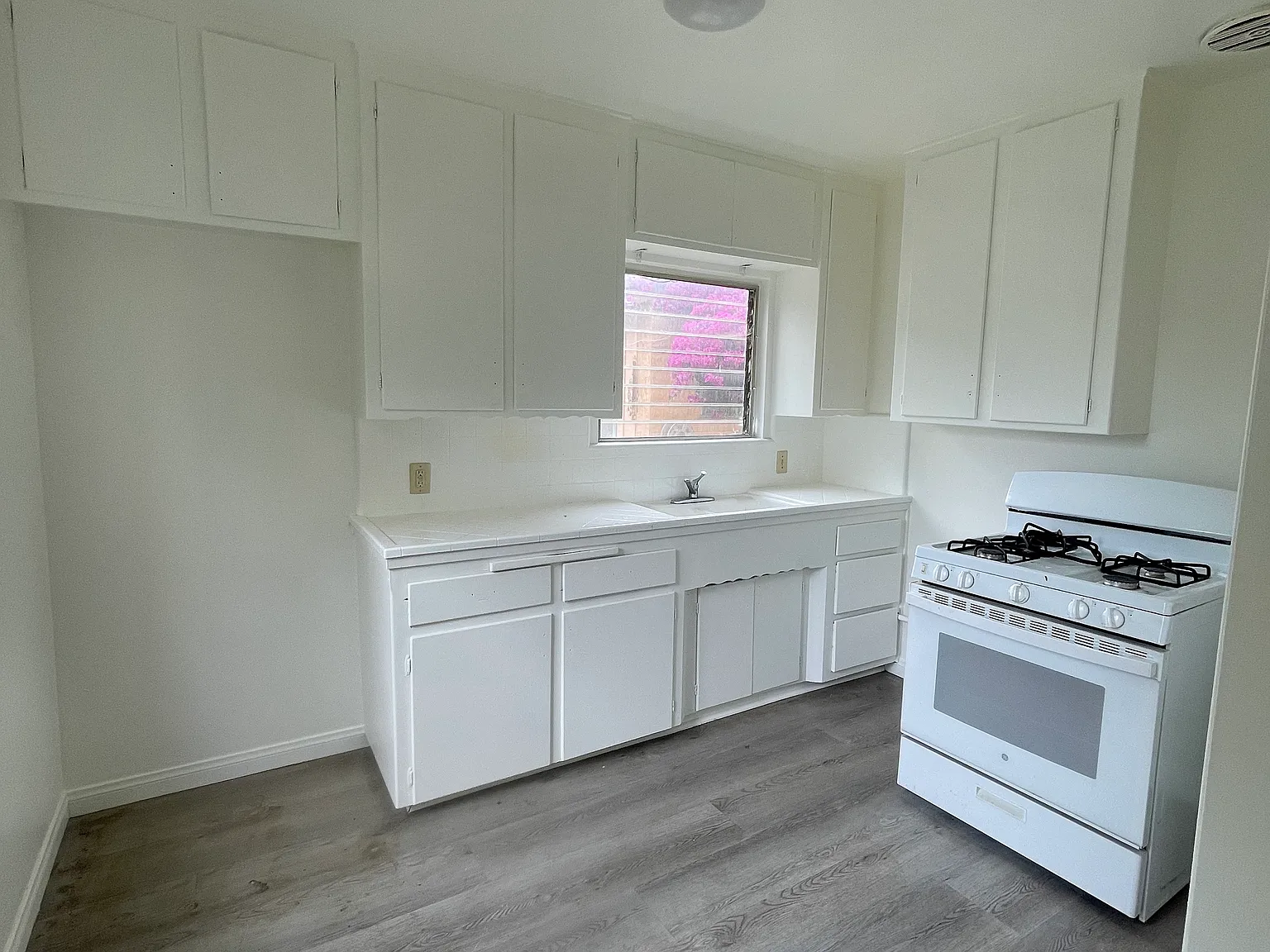 1 bed, $1,875 — Photo 2