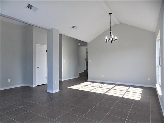 5th image of 5410 Greenbriar Ln