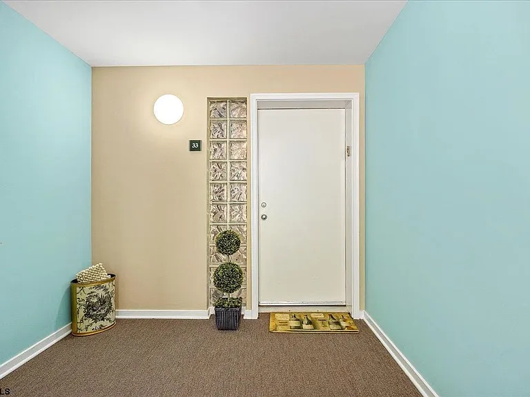 7701 Atlantic Ave #33A — Photo 42