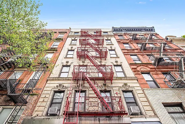 Rented by Keller Williams NYC | media 31