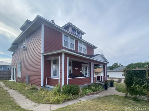 625 Mine St, Norway, MI 49870