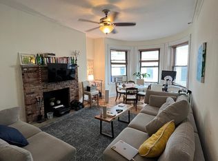 913 Boylston St #5, Boston, MA 02115