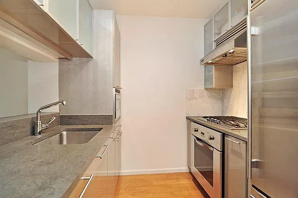 Rented by Corcoran | media 10