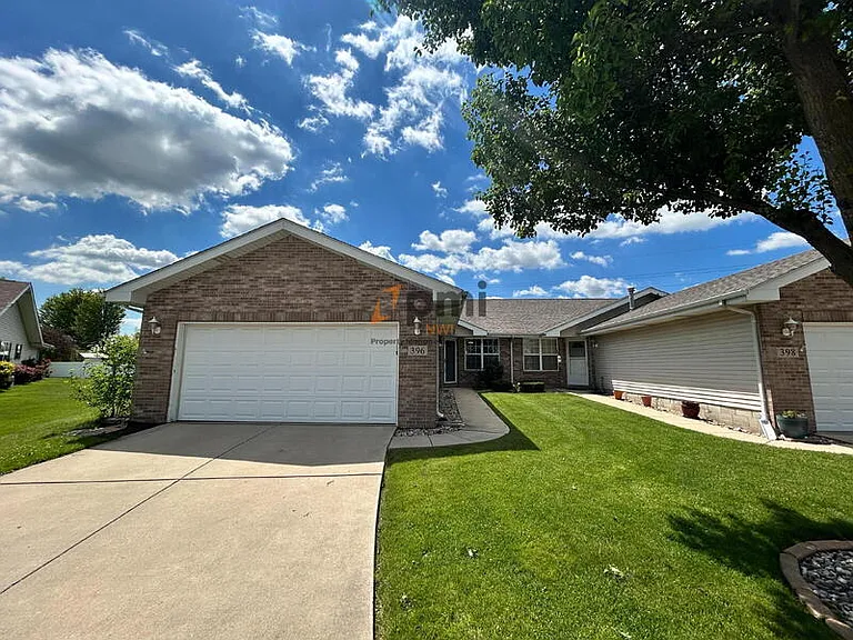 396 Golden Oak Ct — Photo 2