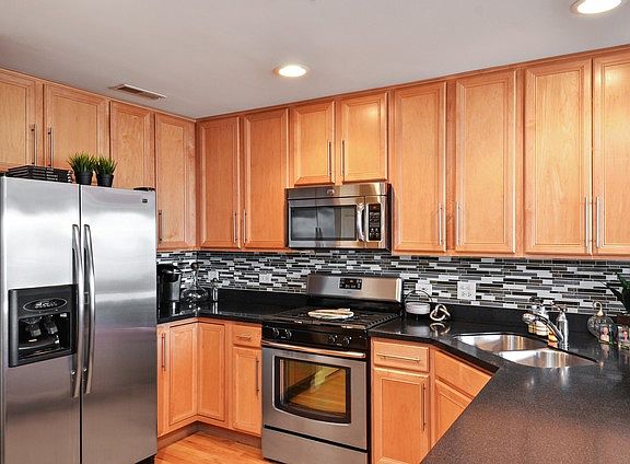 4th image of 610 Robert York Ave APT 301