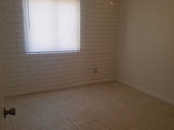 4th image of 575 Campbell St APT C