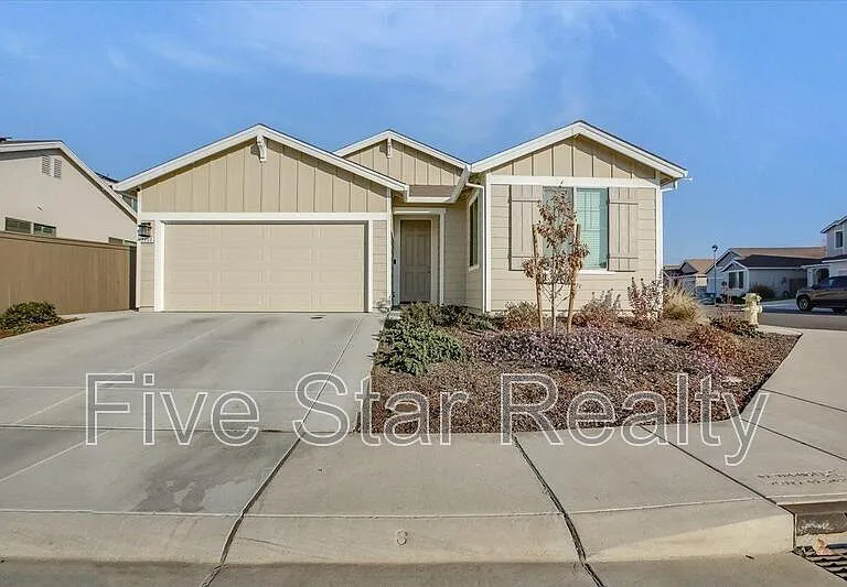2203 Woodlet St — Photo 1