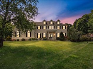 31 Kaitlin Dr, Mahopac, NY